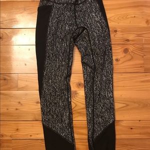 Lululemon workout leggings